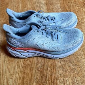 Hoka Clifton 8